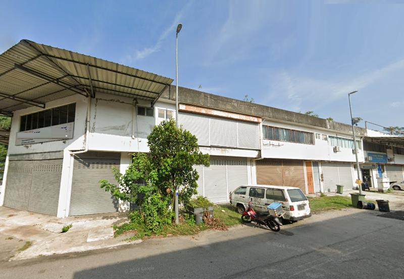 Kawasan Perindustrian KRI, Rawang, Selangor (1.5 Storey) Adjoingin Factory for SALE