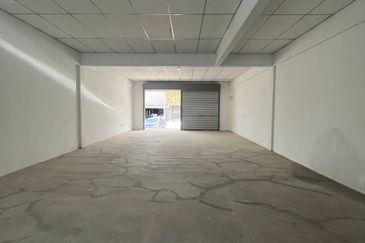 For Rent 2units Single Storey Shoplot,  Meridin East