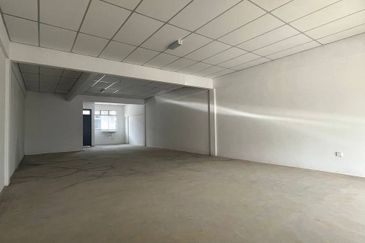 For Rent 2units Single Storey Shoplot,  Meridin East