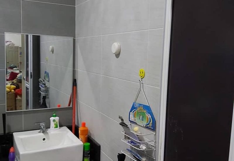 For Sale 968sqft  lower level apartment @ Senai