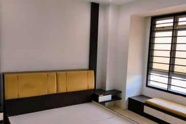 For Rent 3Bedroon + 2bathroom Pulai View Apartment @ Tampoi