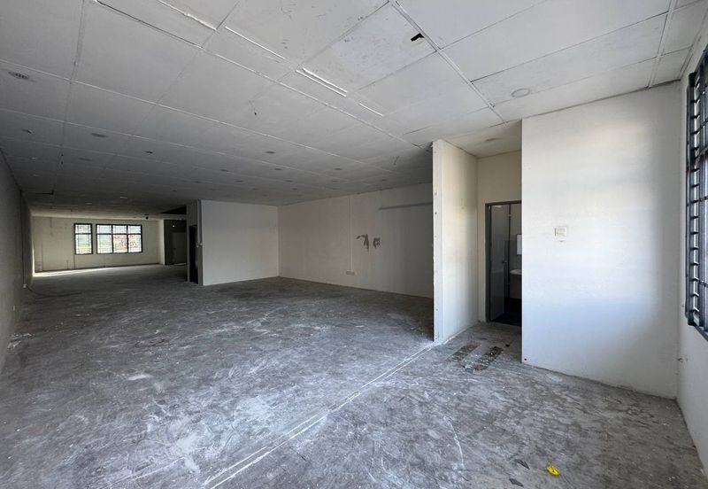 For Rent 22x70 double storey shoplot 2nd flr @ Taman Anggerik Impian Emas