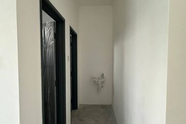 For Rent 20 x 60 Single Storey shoplot @Kulai