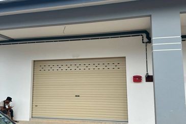 For Rent 20 x 60 Single Storey shoplot @Kulai