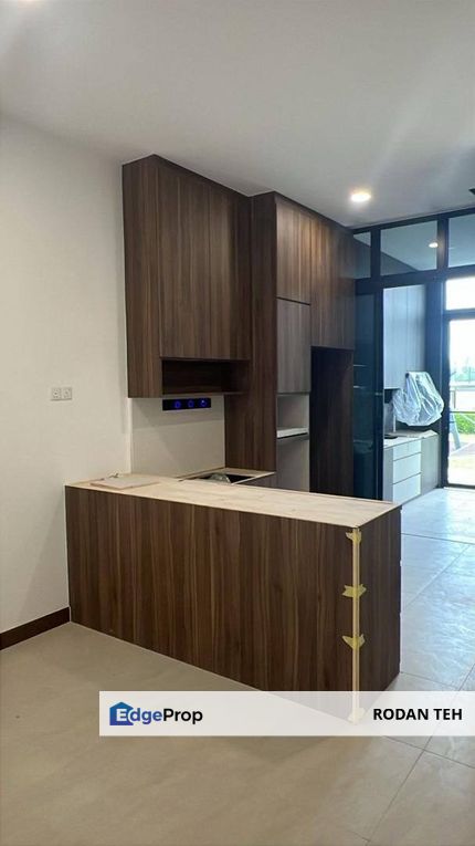 For Rent 24x75 Fouble Storey Superlink @ iskandar puteri , Johor, 