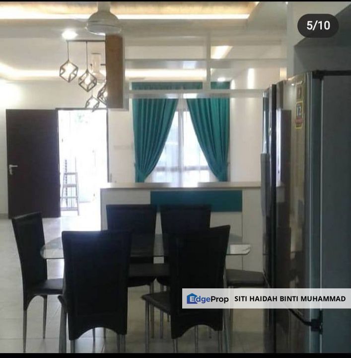 Townhouse, Cempaka Seri 1 Town Villas, Kota Seriemas, Nilai, Negeri Sembilan, Nilai