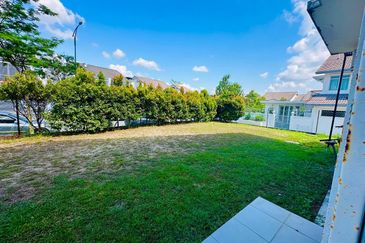 Laman Cempaka Suria, Kota Seriemas