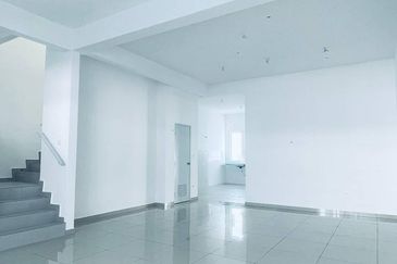 Brand New Cheapest Double Storey Taman Arowana Lenggeng N9