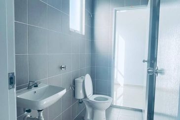 Brand New Cheapest Double Storey Taman Arowana Lenggeng N9