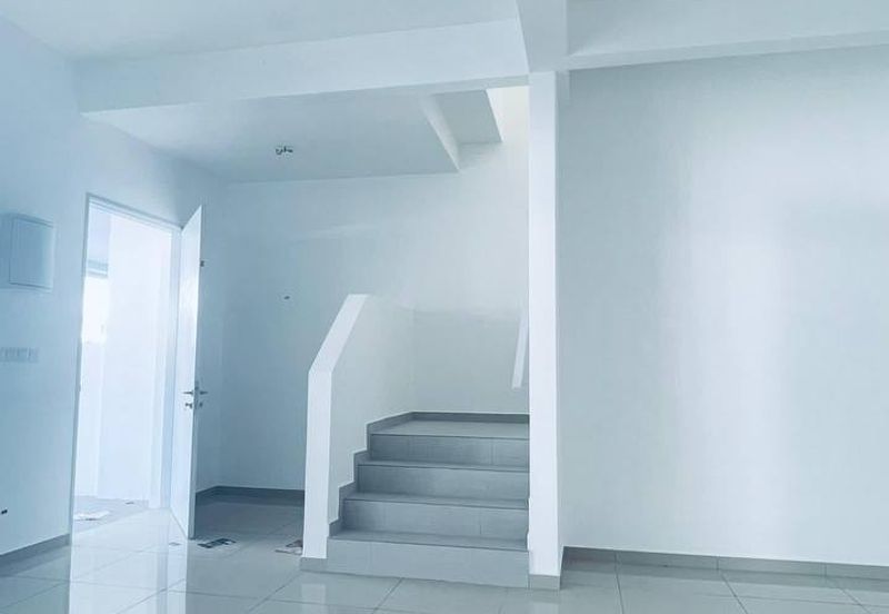 Brand New Cheapest Double Storey Taman Arowana Lenggeng N9