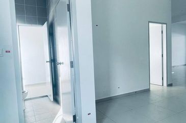 Brand New Cheapest Double Storey Taman Arowana Lenggeng N9