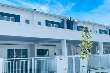 Brand New Cheapest Double Storey Taman Arowana Lenggeng N9