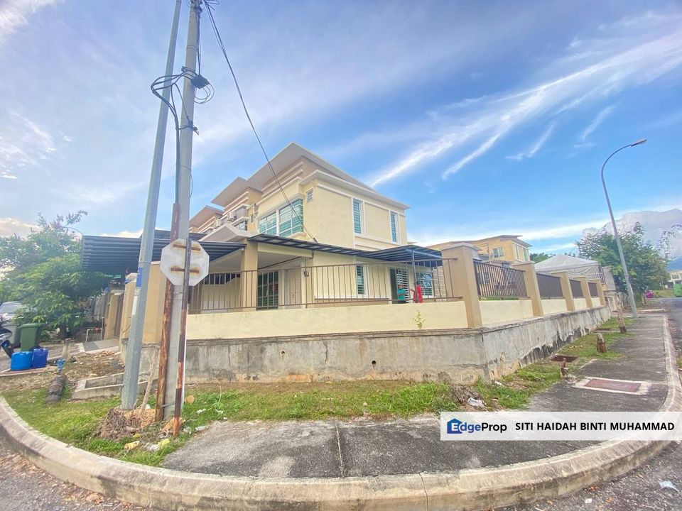 Renovated Corner Lot at Taman Warisan Puteri 2 Presint 4 Seremban., Negeri Sembilan, Seremban