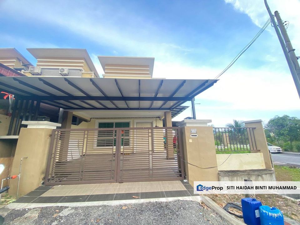 Renovated Corner Lot at Taman Warisan Puteri 2 Presint 4 Seremban., Negeri Sembilan, Seremban