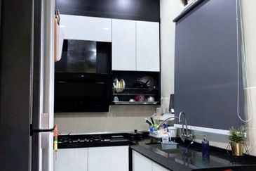 IMPIANA VILLA @TAMAN TUANKU JAAFAR