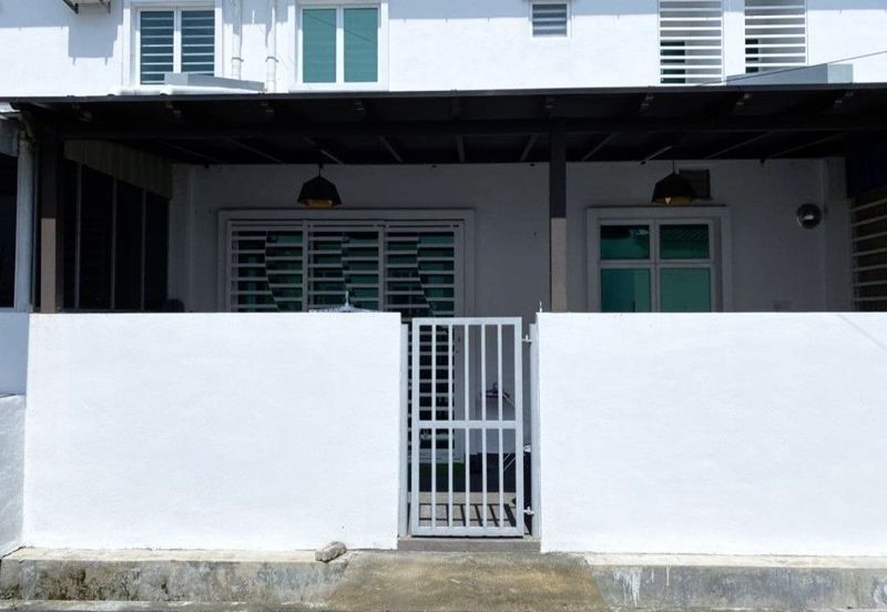 IMPIANA VILLA @TAMAN TUANKU JAAFAR