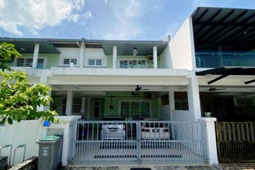 IMPIANA VILLA @TAMAN TUANKU JAAFAR