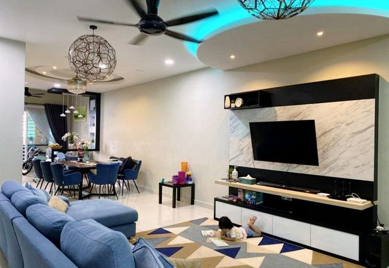 IMPIANA VILLA @TAMAN TUANKU JAAFAR