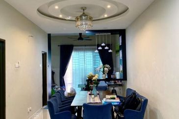 IMPIANA VILLA @TAMAN TUANKU JAAFAR