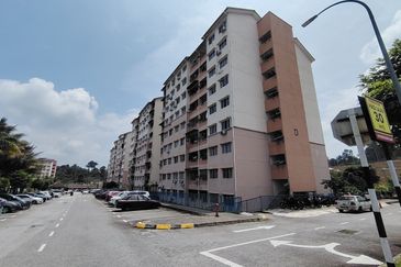 Sri Hijauan, Ukay Perdana