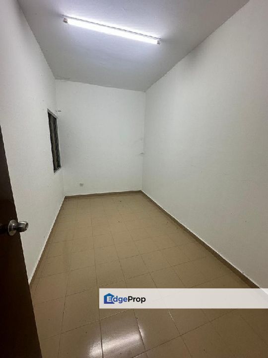 Ground floor flat in Pendamar Indah 2 for Sale, Selangor, Port Klang