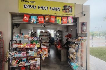 De Bayu Apartment @ Setia Alam