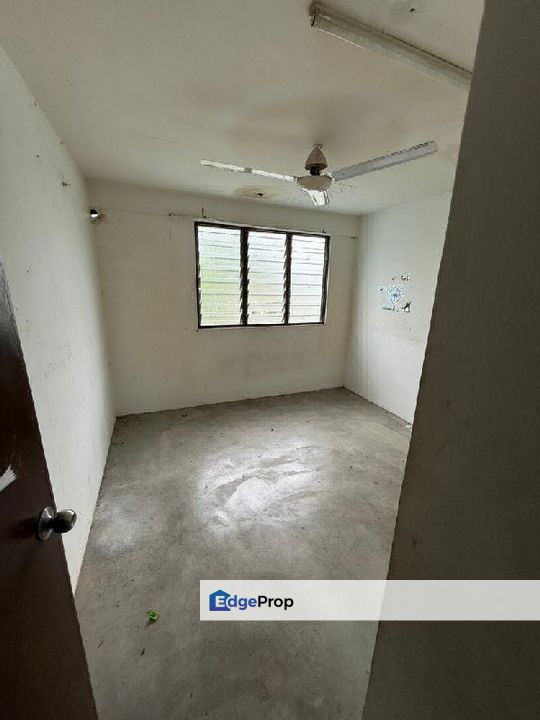 Taman Kilauan, Bandar Bestari, double storey house for sale, Selangor, Batang Berjuntai