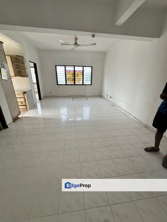 Low cost flat at Goodyear Court 10 for Rent in USJ 15, Selangor, Subang Jaya