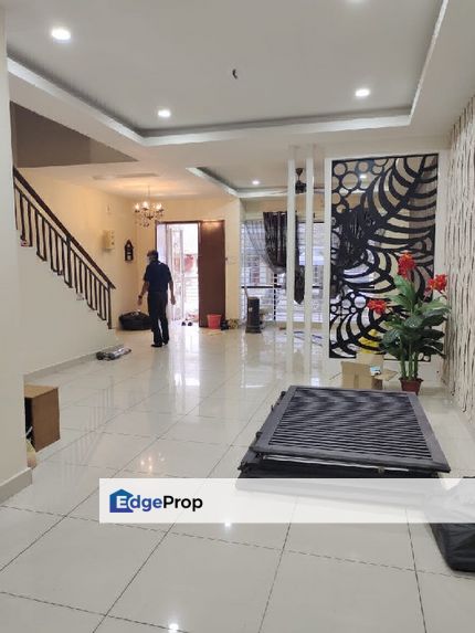 Renovated & fully extended bdr puteri for Sale, Selangor, Klang