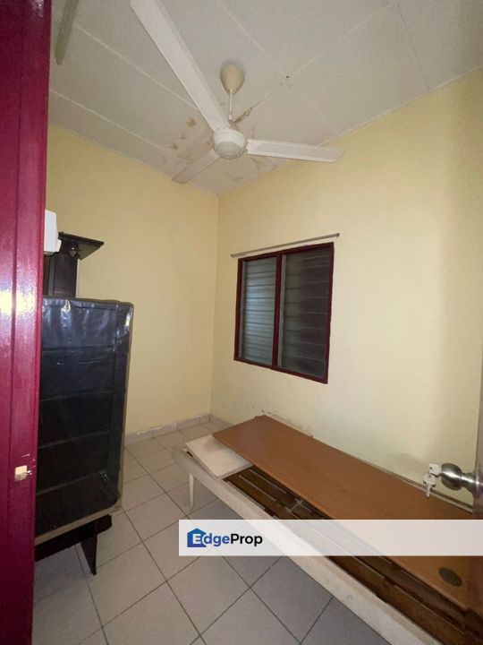 TOP FLOOR TROPIKA APARTMENT BUKIT TINGGI FOR SALE, Selangor, Port Klang