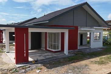 Pulau Indah ( Pulau Lumut )