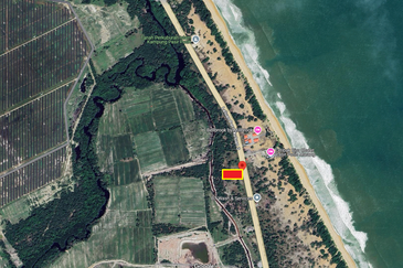 MERCHANG MARANG DEKAT PANTAI, TANAH PEMBANGUNAN 