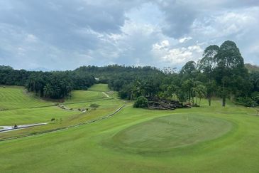 Kelab Golf Bukit Beruntung
