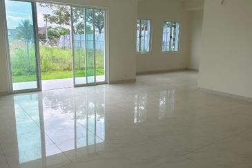 Bandar Baru Salak Tinggi