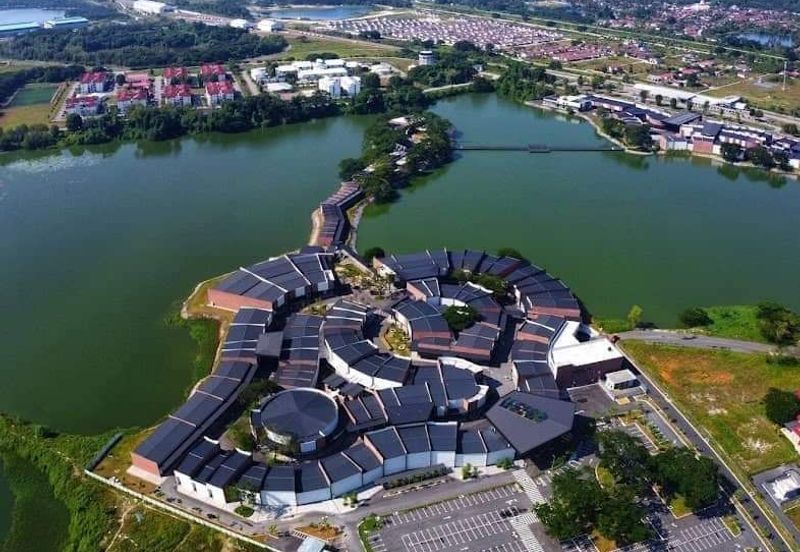 Spanish Gardens by The Water