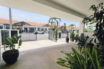 Spanish Gardens by The Water