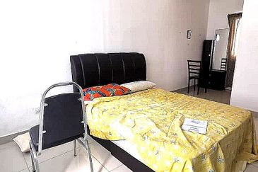 Dedaun Hijau (Greenfield Regency)