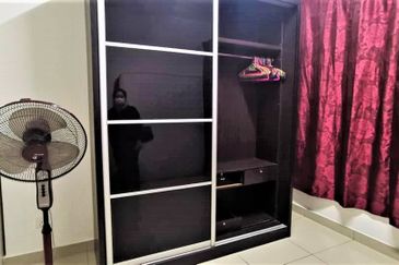 Dedaun Hijau (Greenfield Regency)