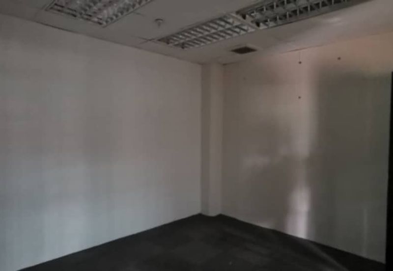 Jalan Dato Bandar Tunggal