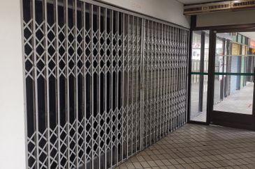 Jalan Dato Bandar Tunggal