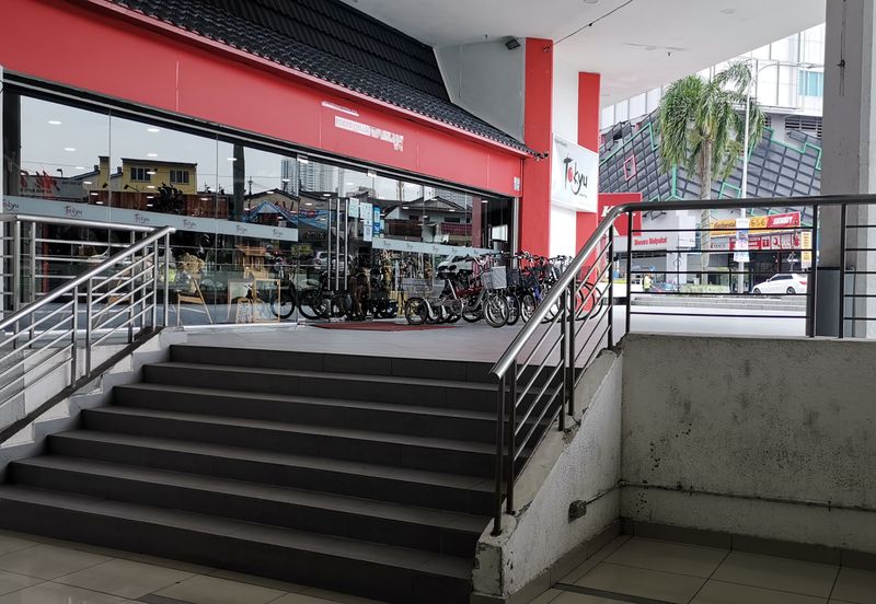 Jalan Dato Bandar Tunggal