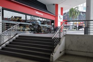Jalan Dato Bandar Tunggal