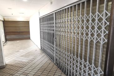 Jalan Dato Bandar Tunggal