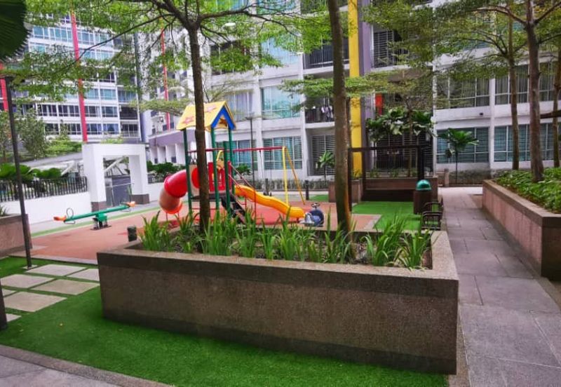 Dedaun Hijau (Greenfield Regency)