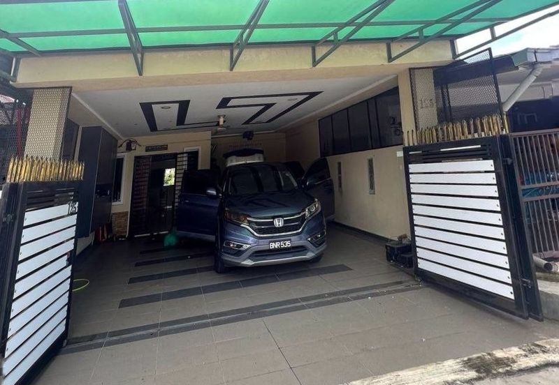 Taman Lembah Keramat AU5