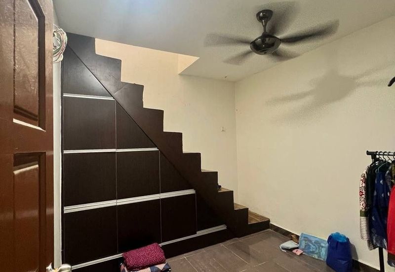 Taman Lembah Keramat AU5