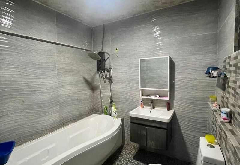 Taman Lembah Keramat AU5