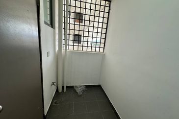 2 CARPARKS Bayu Pandan Jaya Cheras KL for Sale