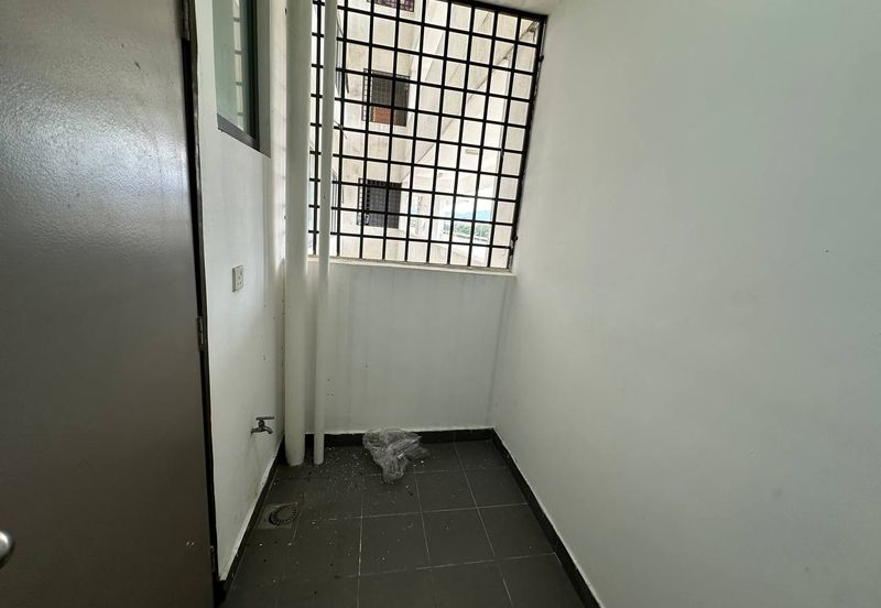 2 CARPARKS Bayu Pandan Jaya Cheras KL for Sale