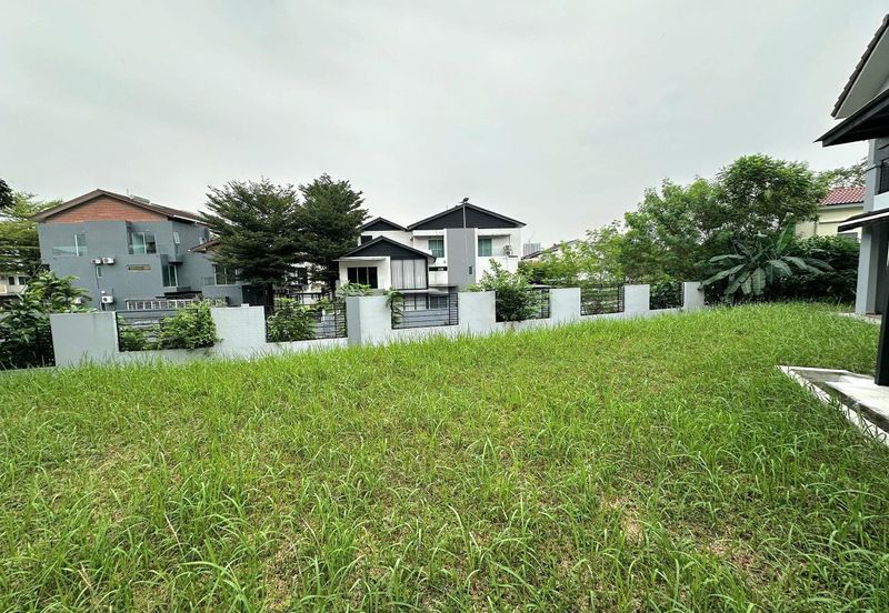 Seksyen 11, Kota Damansara